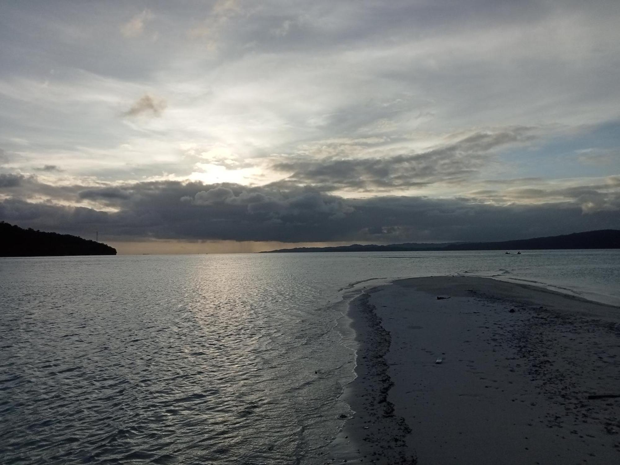 Ransiwor Homestay Kri ภายนอก รูปภาพ